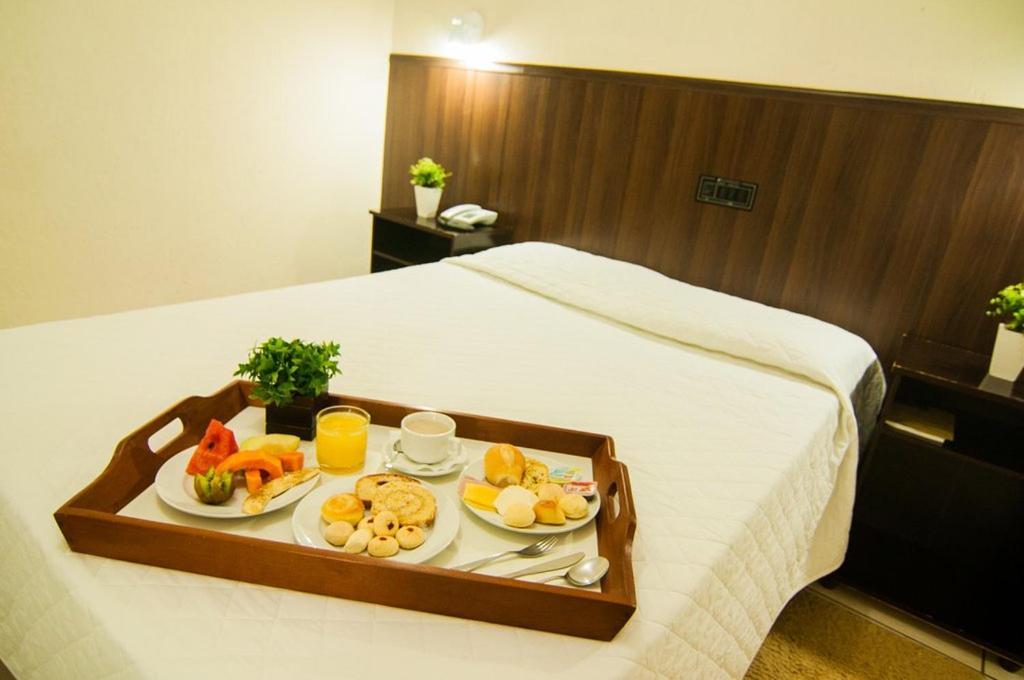 Mediterraneo Park Hotel Três Lagoas Екстериор снимка